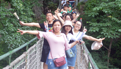 丟下所有的疲倦和理想，遠(yuǎn)離繁華，讓心靈去旅行。