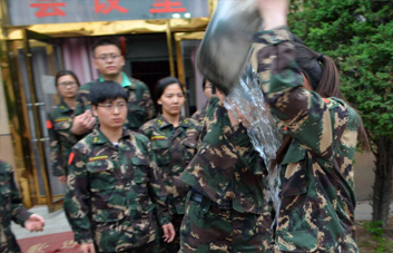失敗并不可怕，可怕的是你失去面對(duì)失敗的勇氣！
